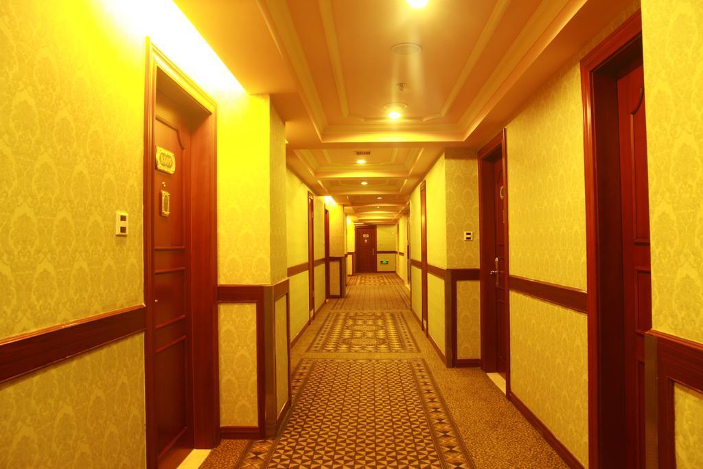 Vienna Hotel Pekín Exterior foto